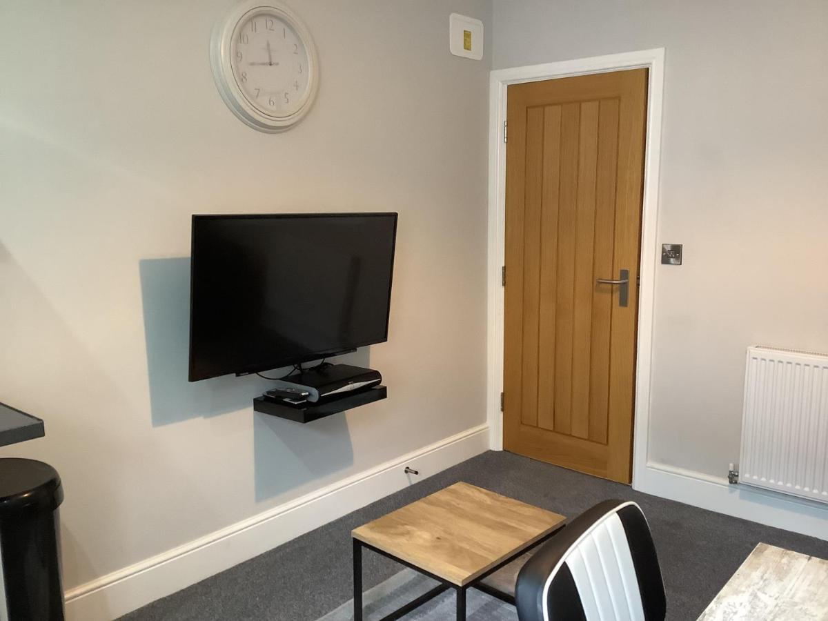 Jeffersons Hotel & Serviced Apartments (Adults Only) Barrow-in-Furness Esterno foto