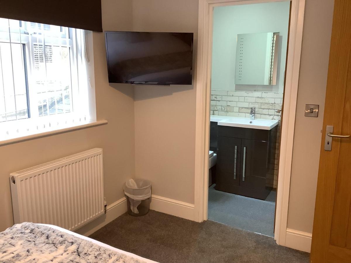 Jeffersons Hotel & Serviced Apartments (Adults Only) Barrow-in-Furness Esterno foto