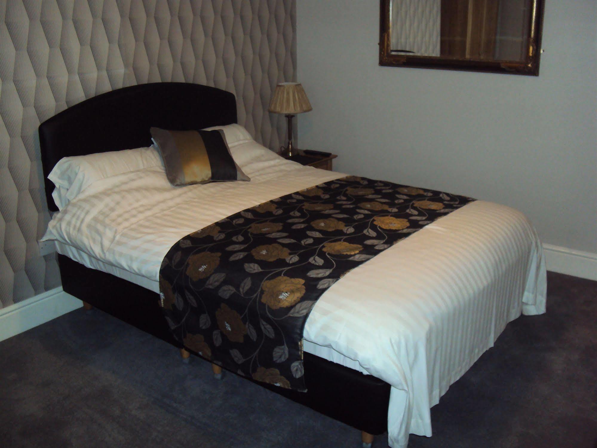 Jeffersons Hotel & Serviced Apartments (Adults Only) Barrow-in-Furness Esterno foto
