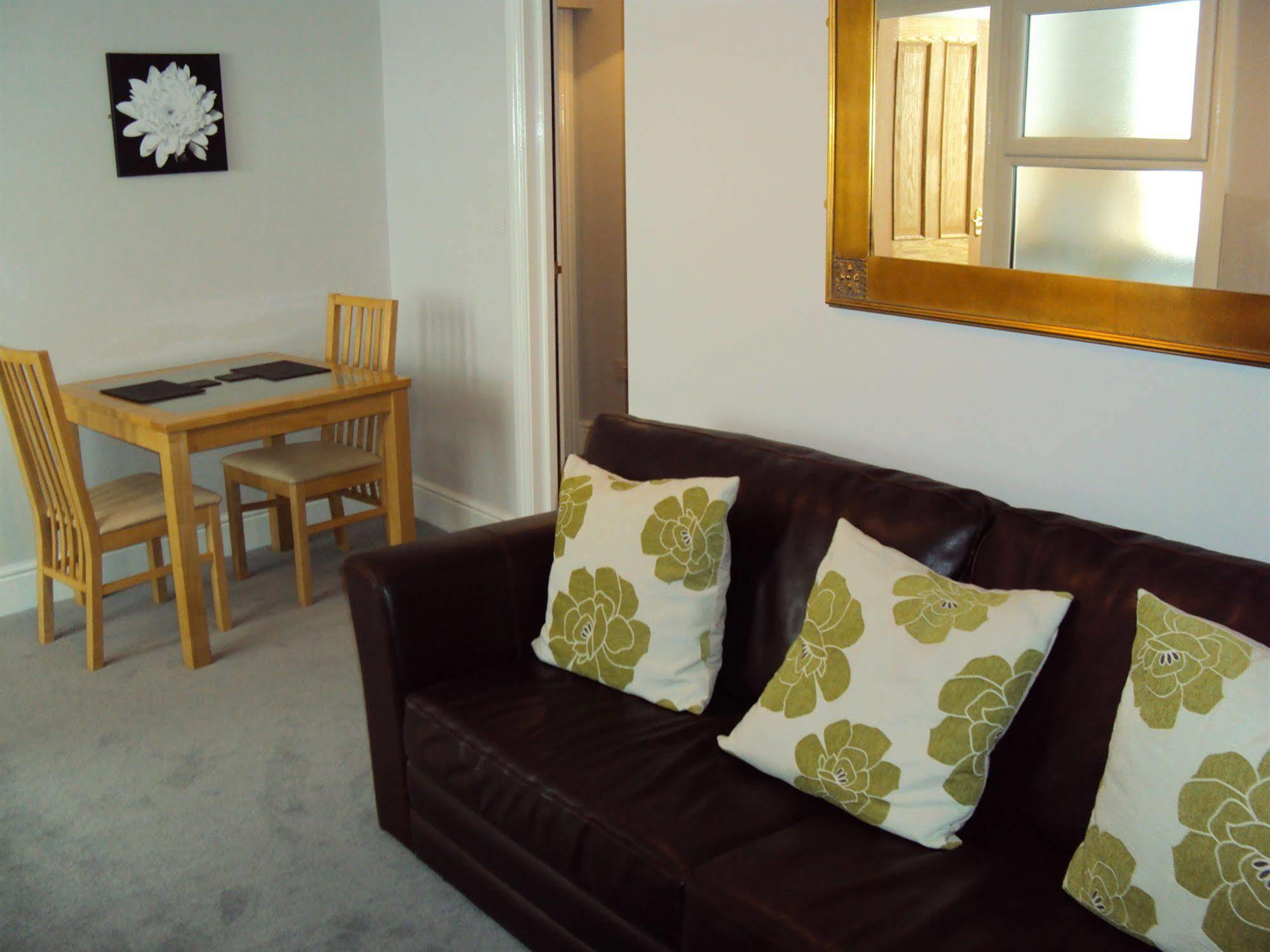 Jeffersons Hotel & Serviced Apartments (Adults Only) Barrow-in-Furness Esterno foto